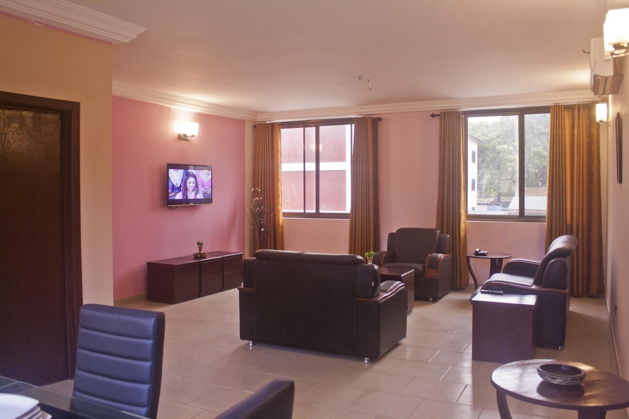 Consir Executive Lodge Akra Dış mekan fotoğraf